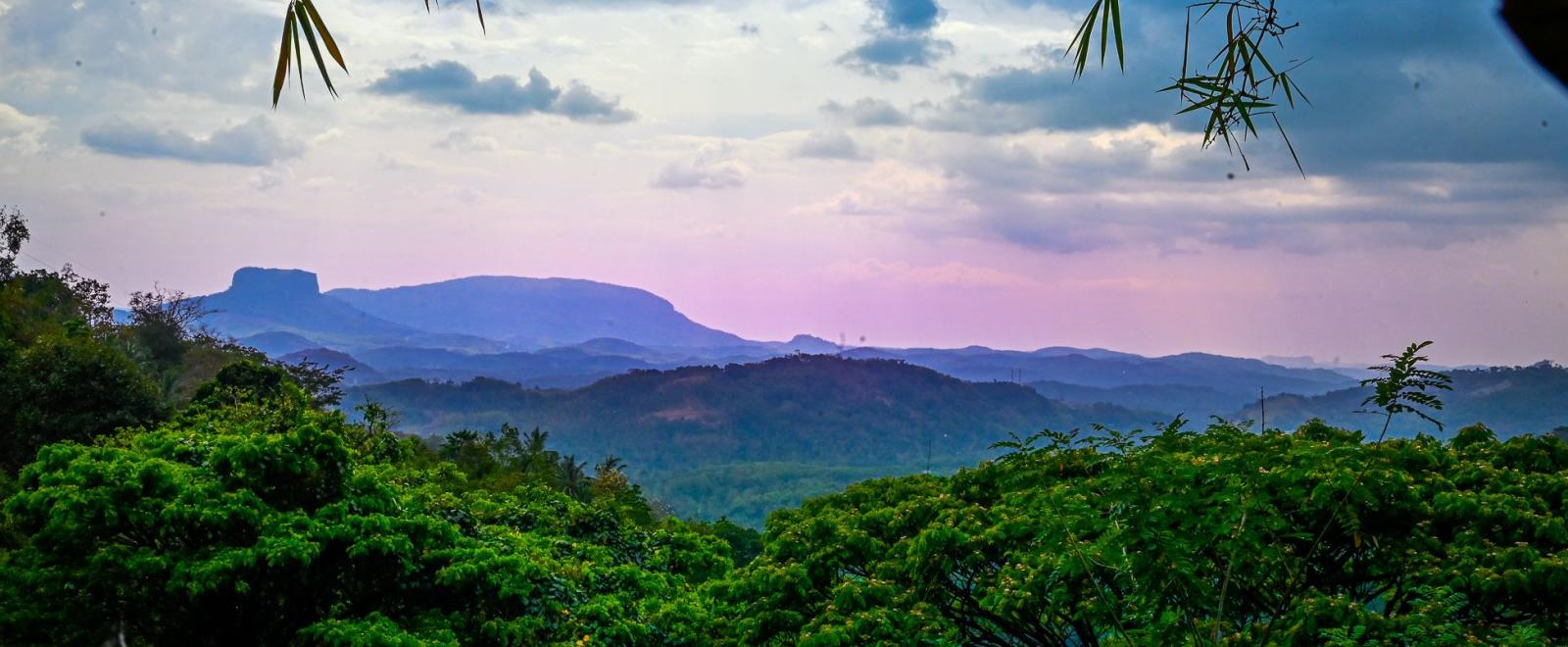 A volunteer in Sri Lanka captures the sunset over the mountains in Kadugannawa. 